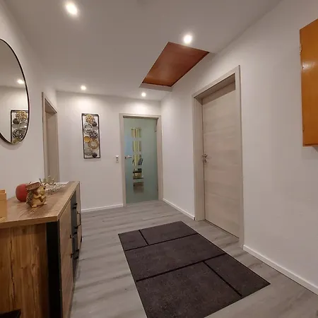 Hinrichs Apartment *